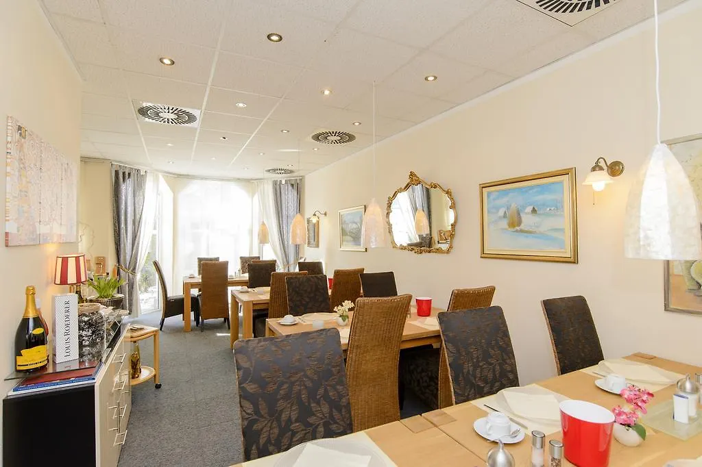 Landhaus Ambiente Munich Hotel